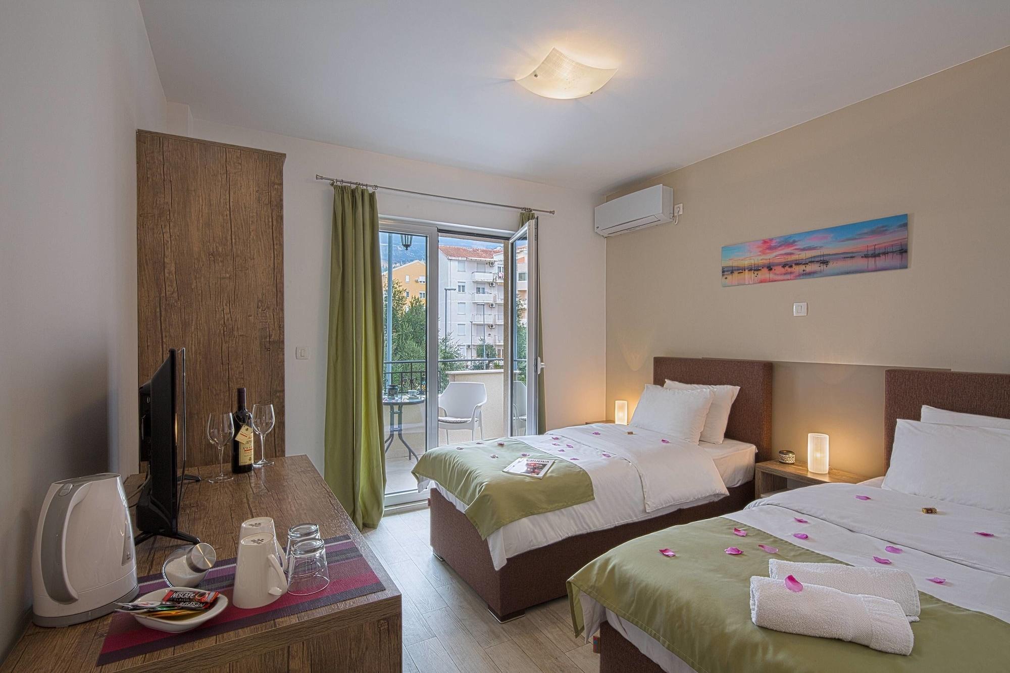 Le Marc Guest House Budva Exterior foto